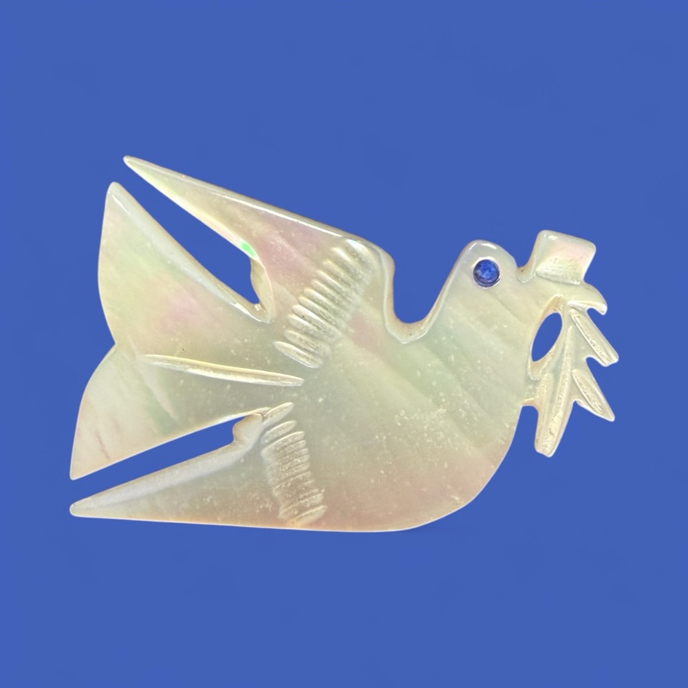 Vintage Mother of pearl (MOP) Carved Dove Brooch
